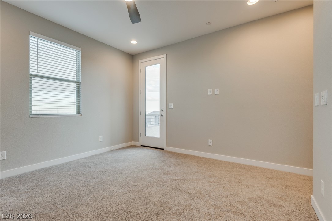 668 Pyrite Will Street Property Photo 29