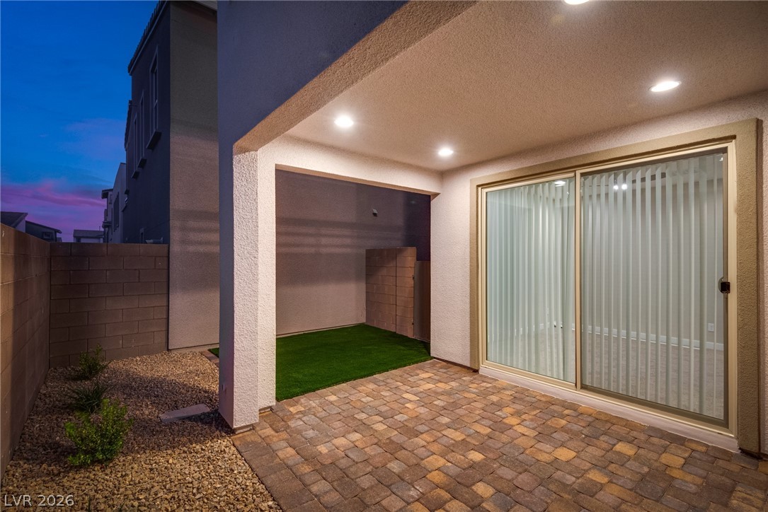 668 Pyrite Will Street Property Photo 37