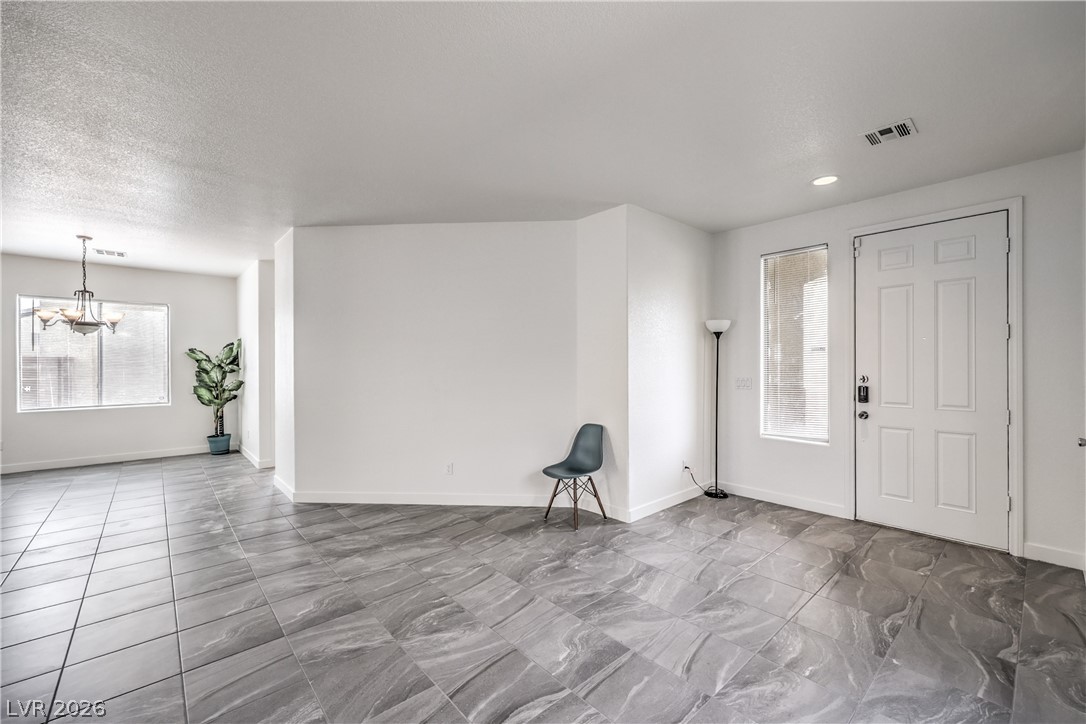 920 Gary Carmena Avenue Property Photo 3