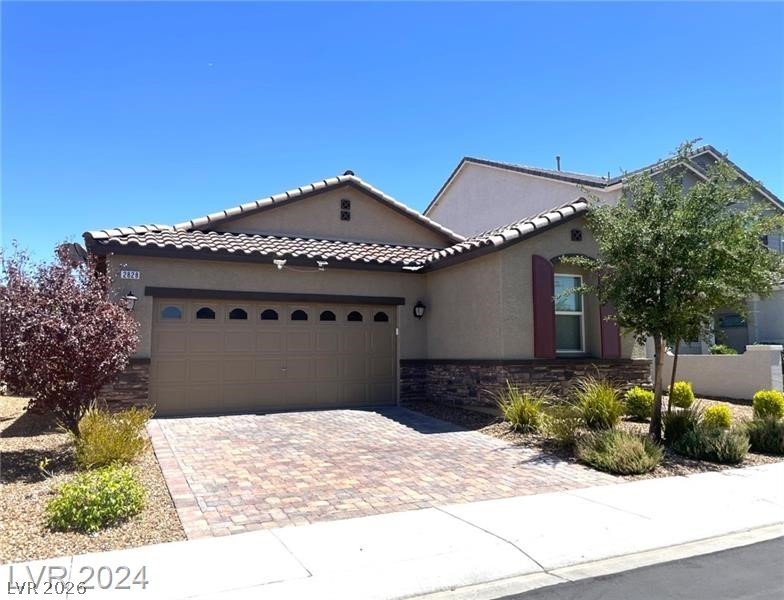 2828 Aragon Terrace Way Property Photo 1