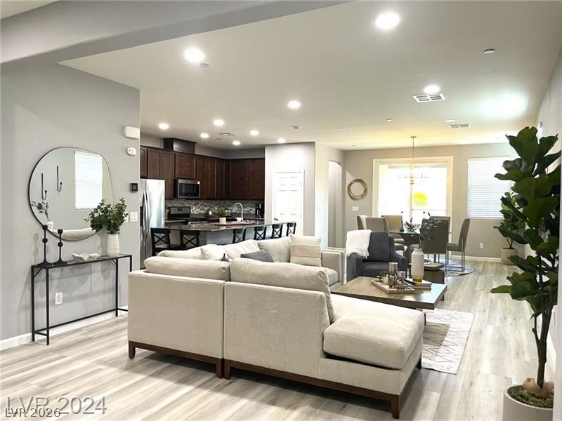 2828 Aragon Terrace Way Property Photo 2