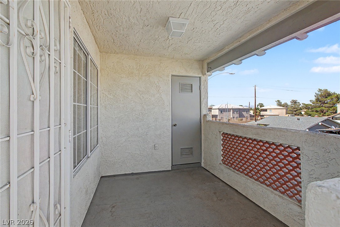 6800 Elm Creek Drive 202 Property Photo 3