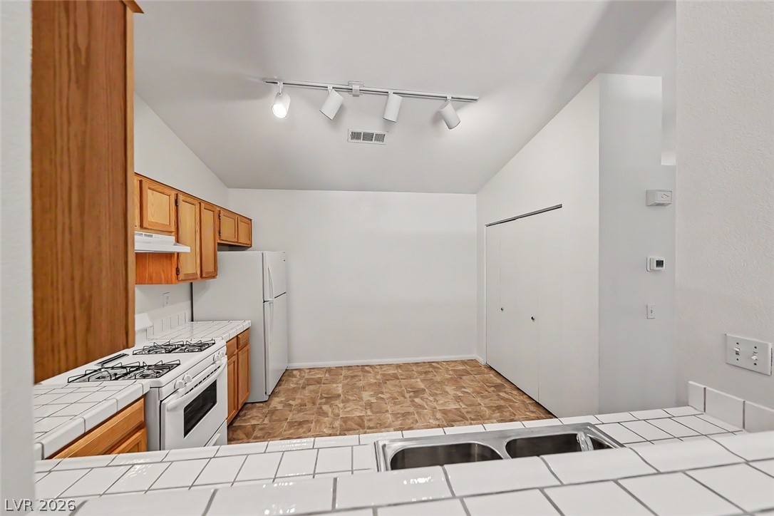 124 Painted Valley Street Property Photo 27