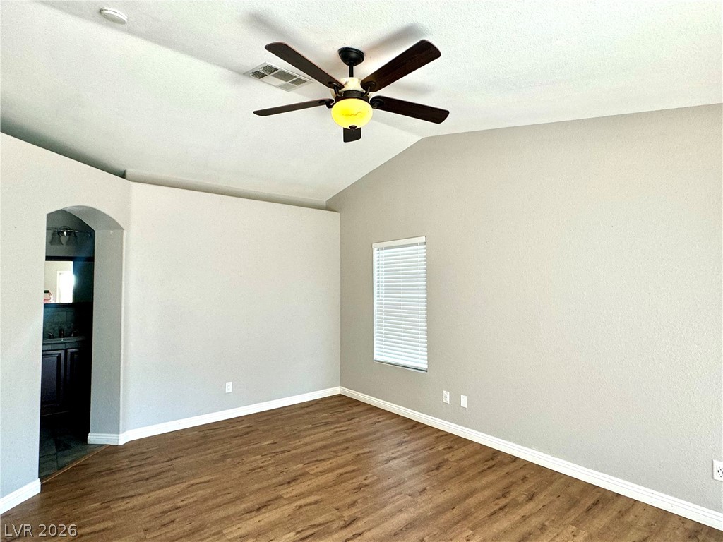 10224 Desert Wind Drive Property Photo 13
