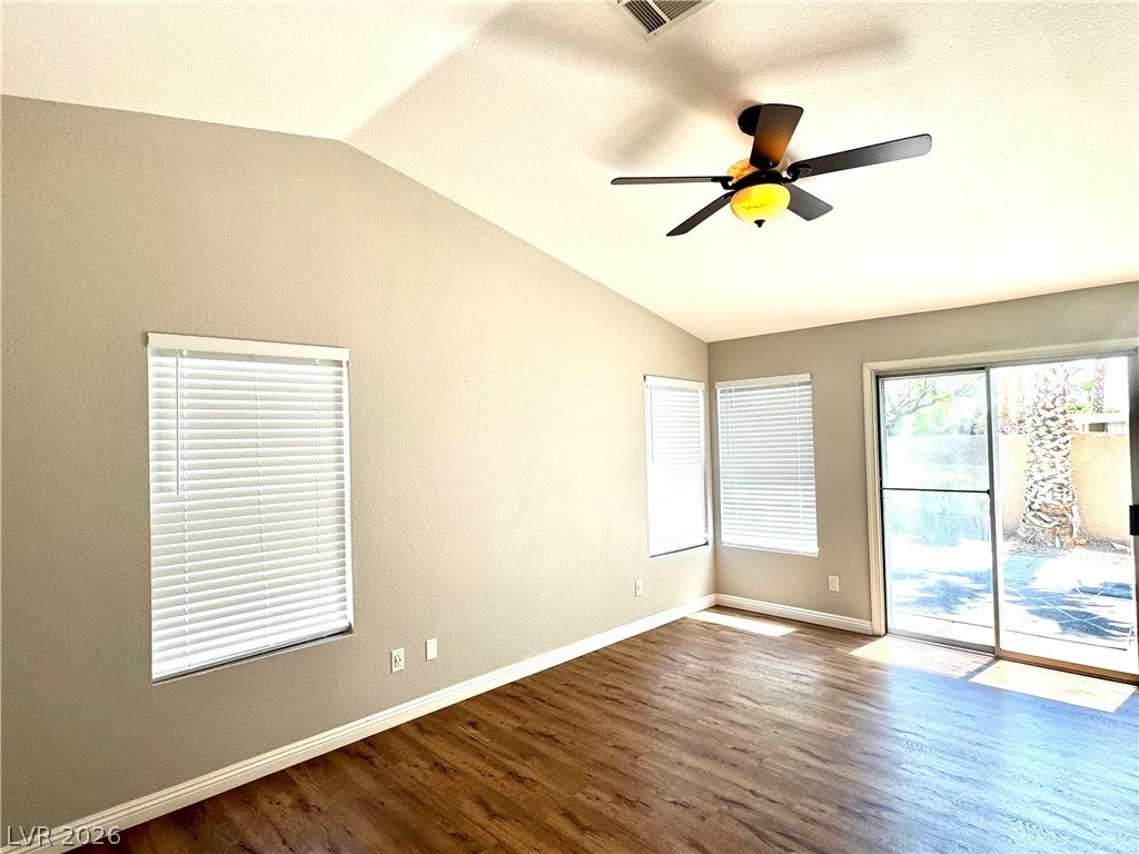 10224 Desert Wind Drive Property Photo 14