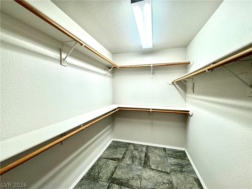 10224 Desert Wind Drive Property Photo 17