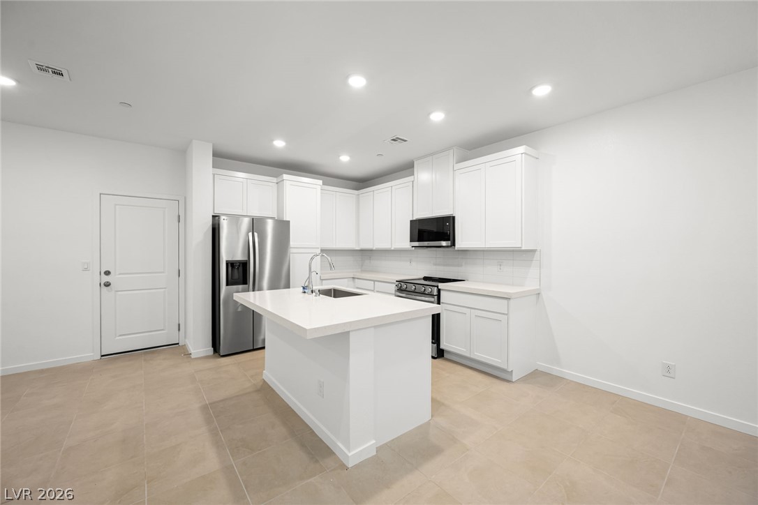 830 Atleigh Avenue Property Photo 4