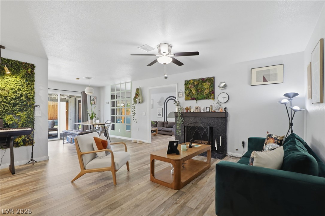 3081 Cornellia Street Property Photo 6
