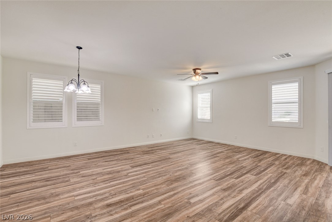 909 Cherry Glen Place Property Photo 7