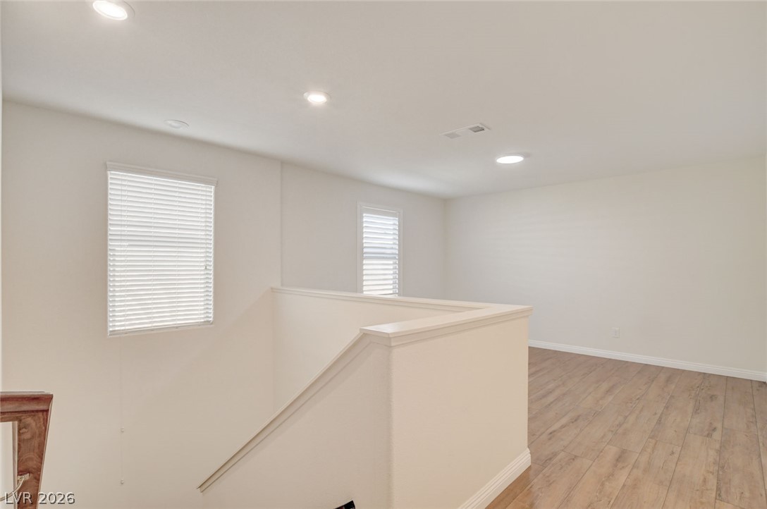 909 Cherry Glen Place Property Photo 19