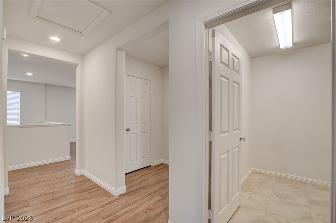 909 Cherry Glen Place Property Photo 26