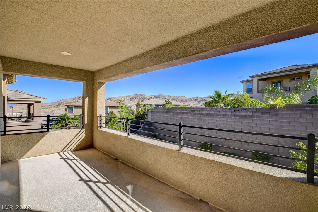 909 Cherry Glen Place Property Photo 46