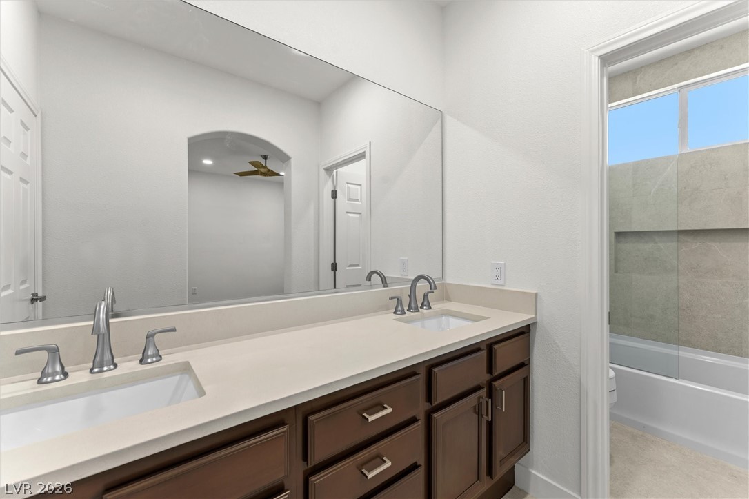 215 Sunset Shower Drive Property Photo 30