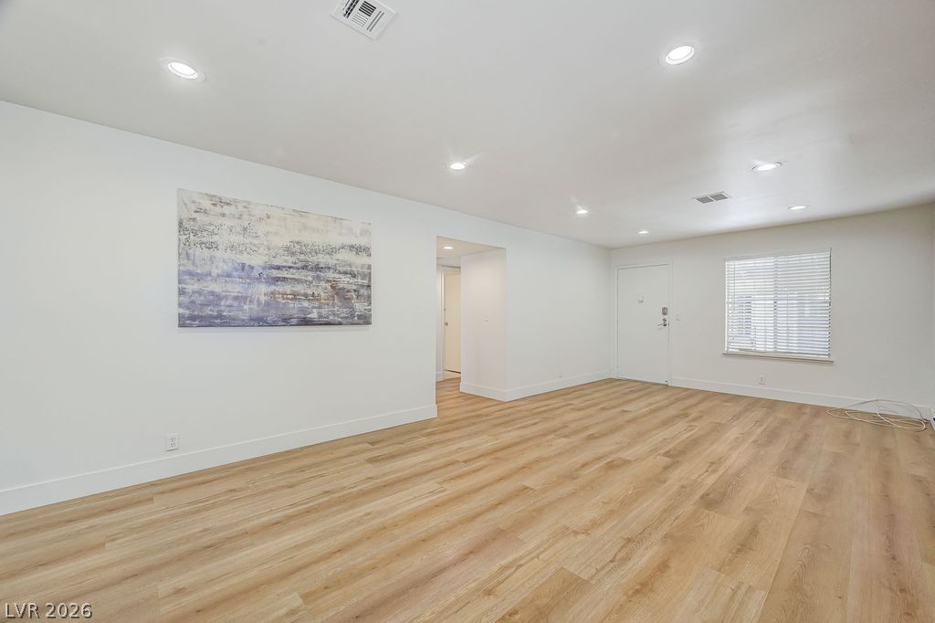4451 Rich Drive C Property Photo 4