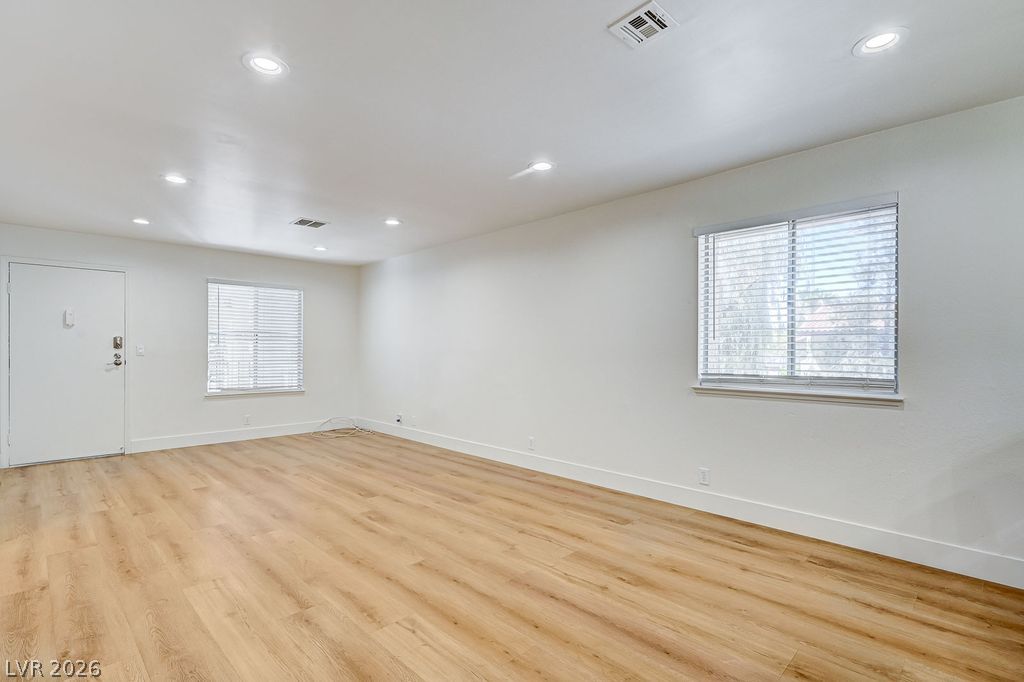 4451 Rich Drive C Property Photo 5