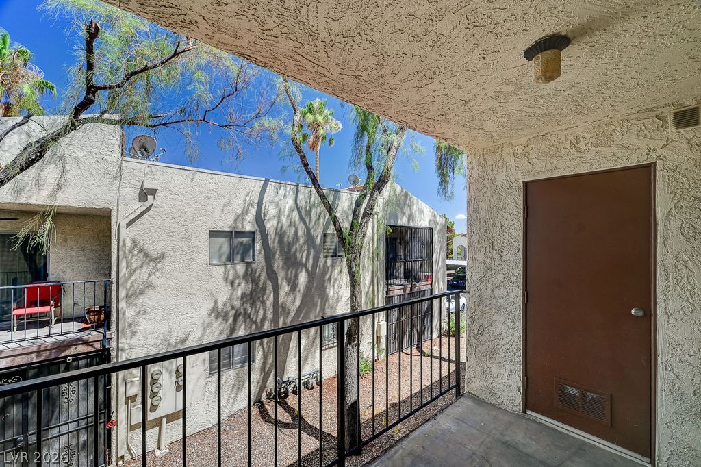 4451 Rich Drive C Property Photo 21