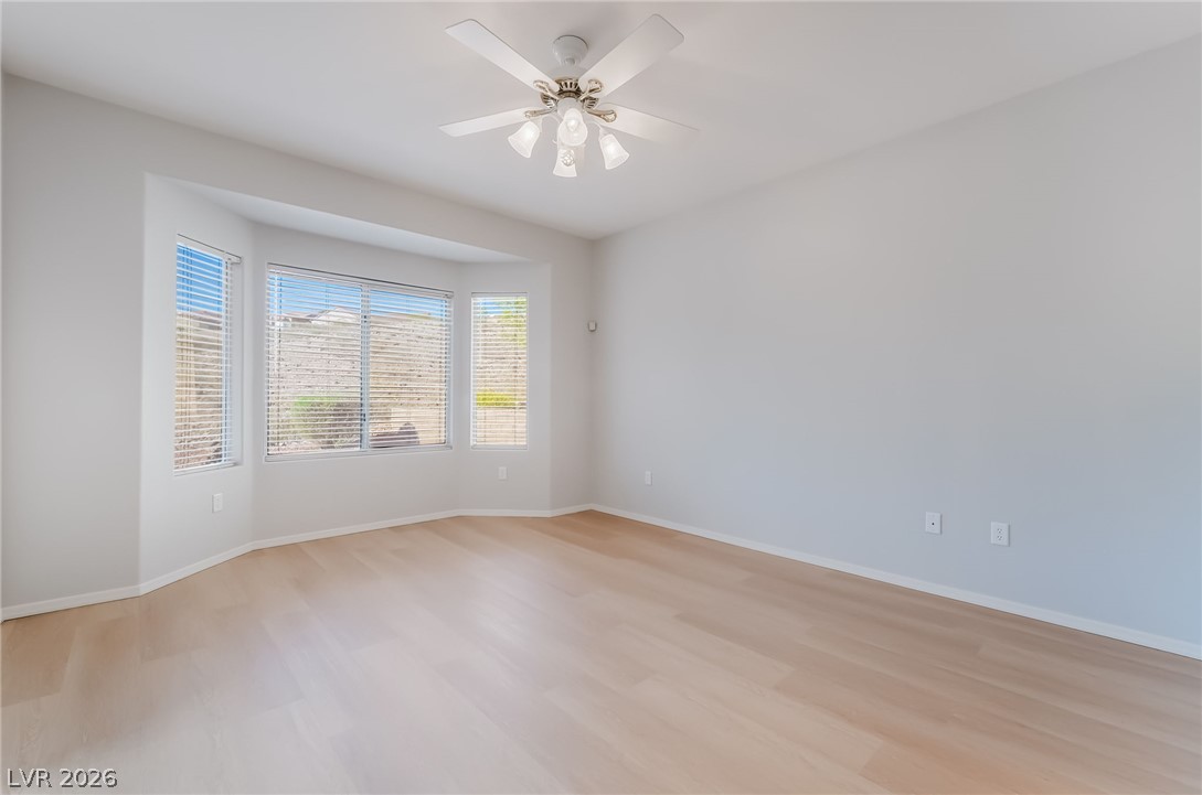 2571 Thatcher Avenue Property Photo 20