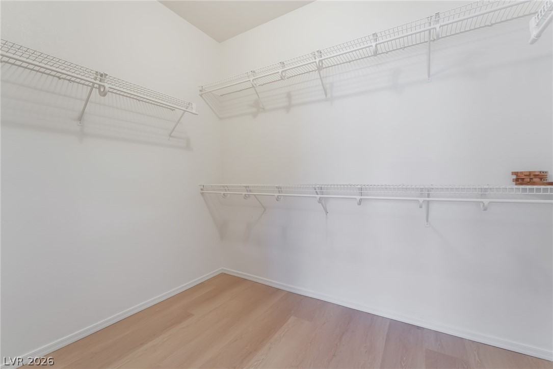 2571 Thatcher Avenue Property Photo 24