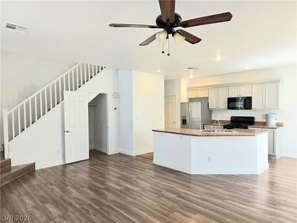 8084 Retriever Avenue Property Photo 4