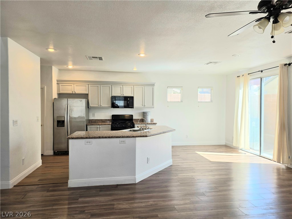 8084 Retriever Avenue Property Photo 5