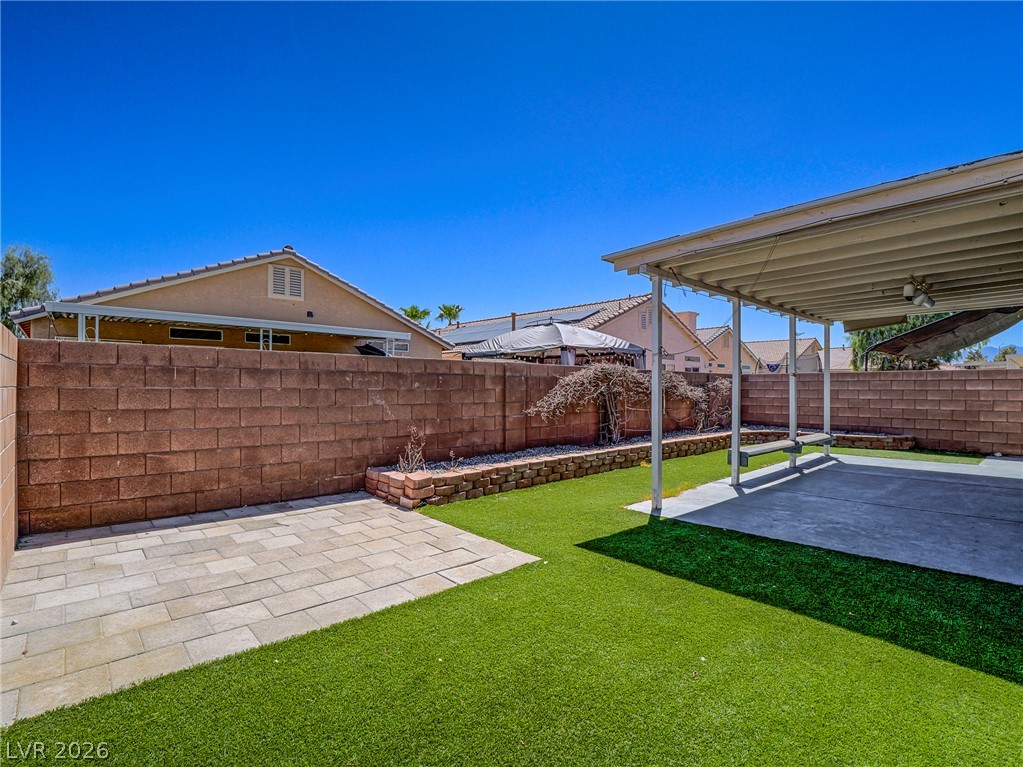 527 Shallow Mist Court Property Photo 3