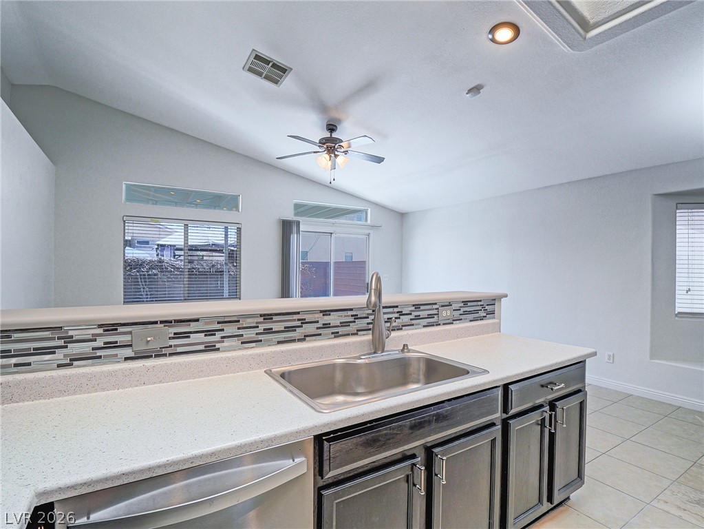 527 Shallow Mist Court Property Photo 6