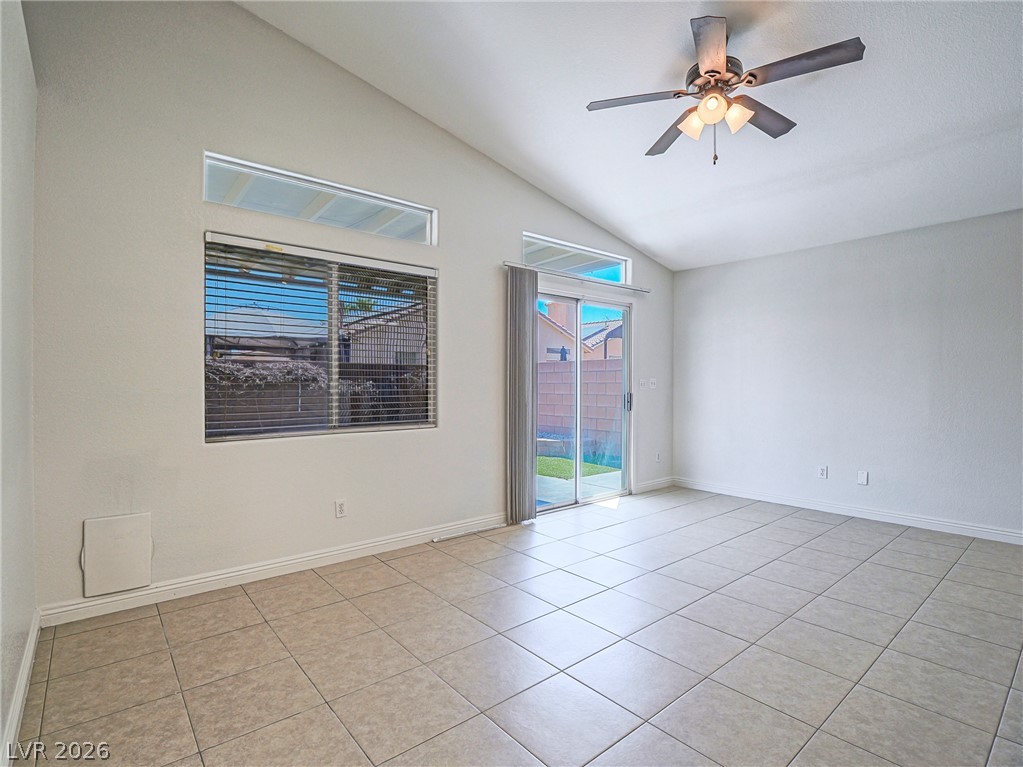 527 Shallow Mist Court Property Photo 18
