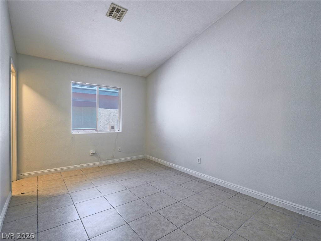 527 Shallow Mist Court Property Photo 24
