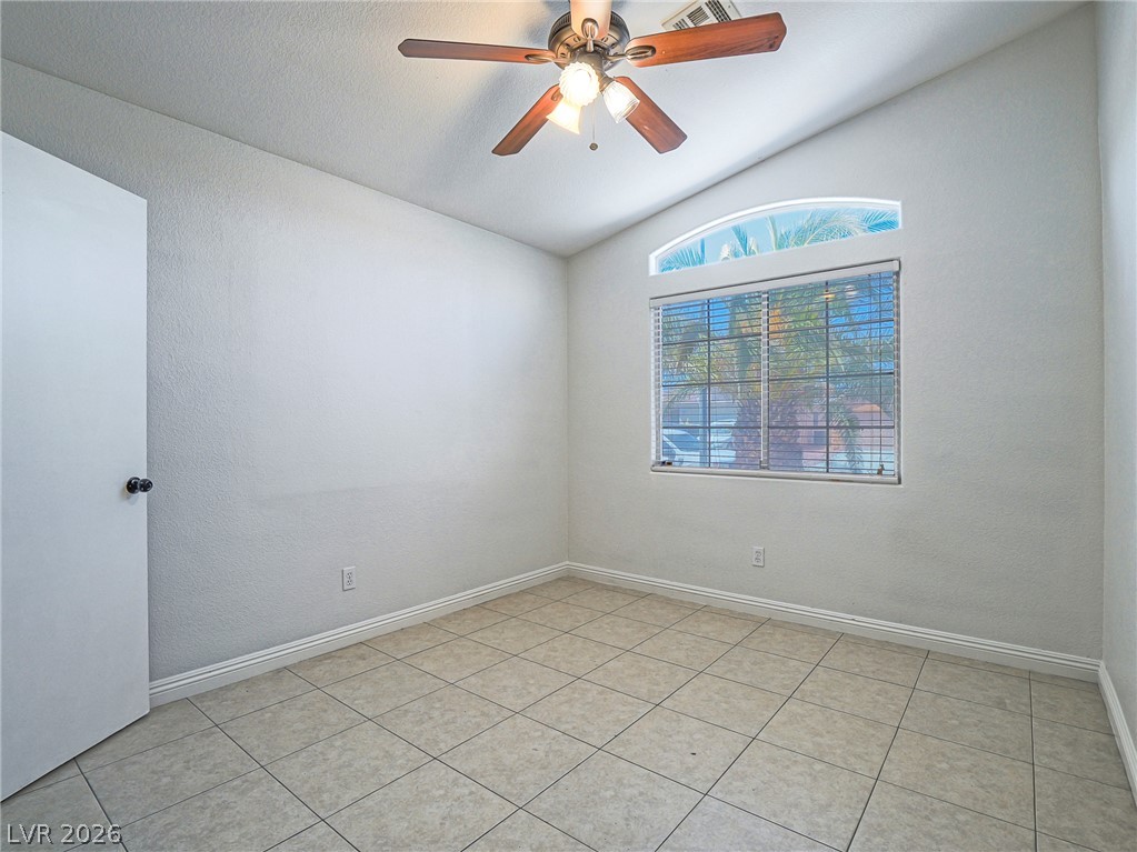 527 Shallow Mist Court Property Photo 27