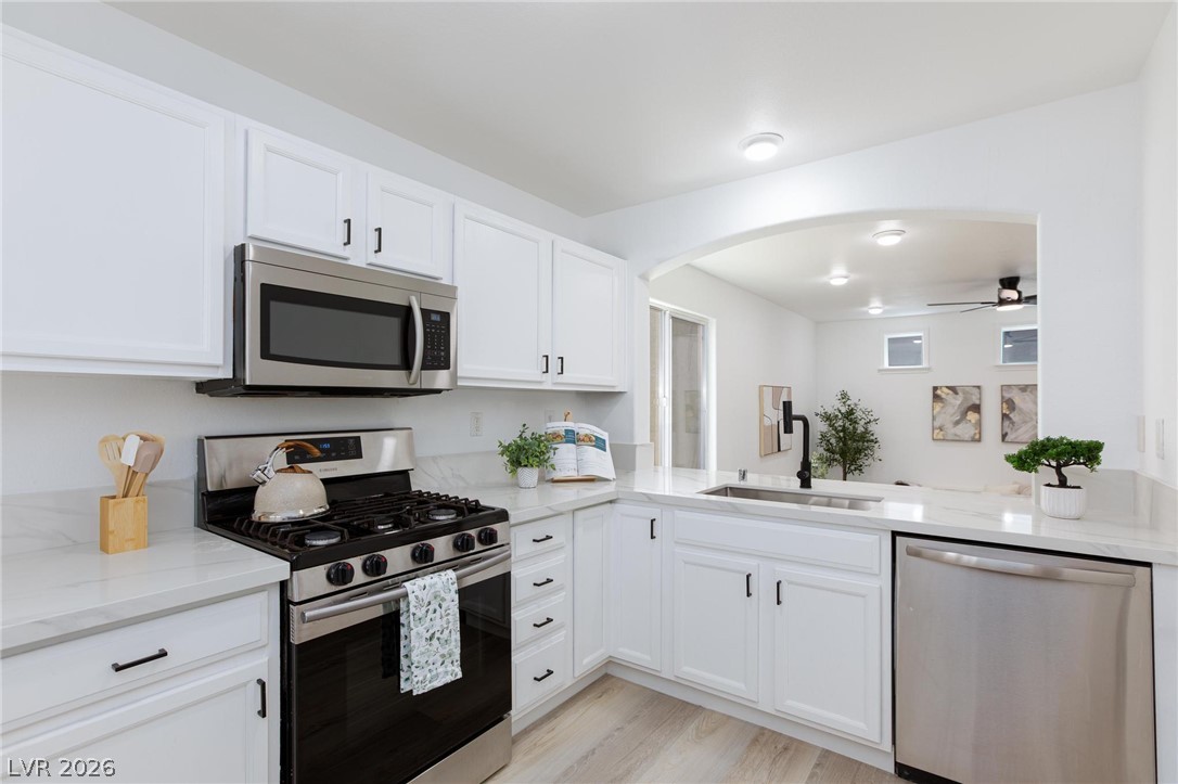 10373 Perfect Parsley Street Property Photo 6