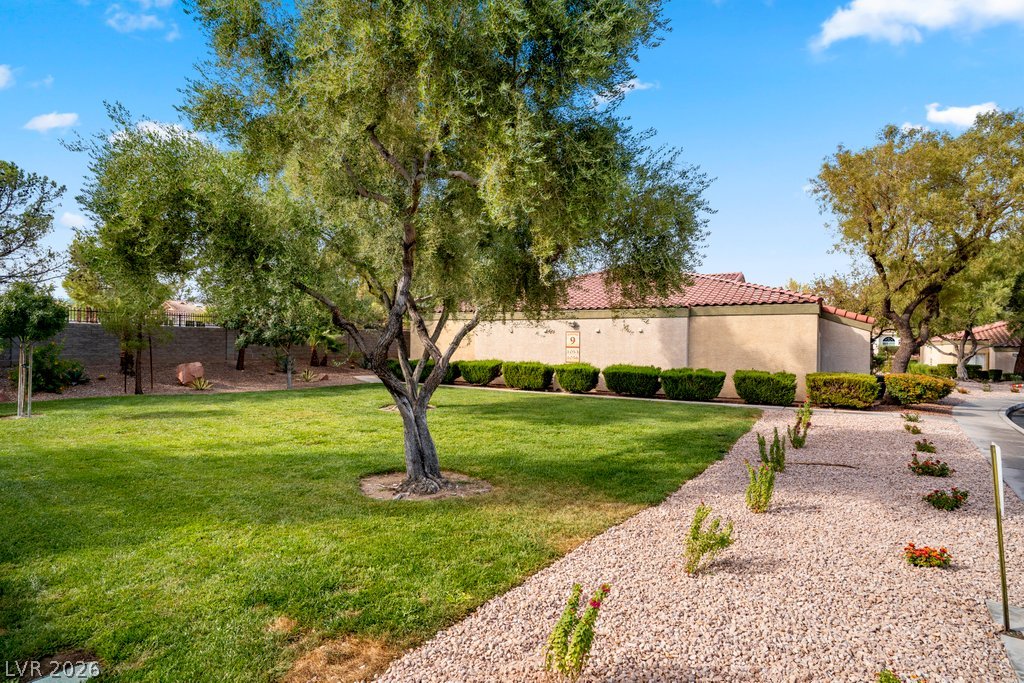 7885 West Flamingo Road 1053 Property Photo 7