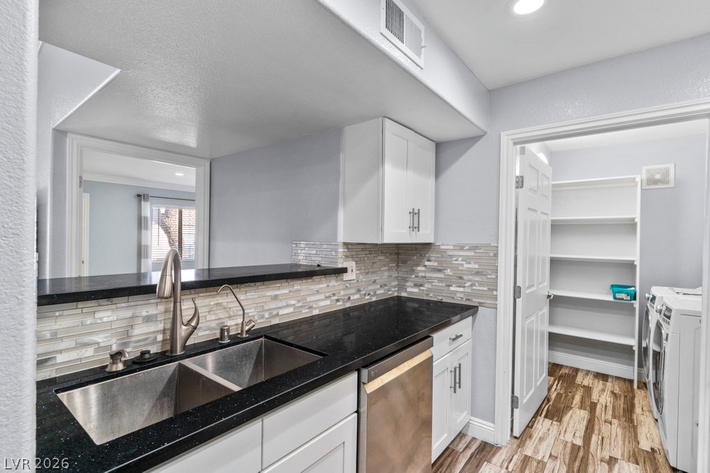 7885 West Flamingo Road 1053 Property Photo 14