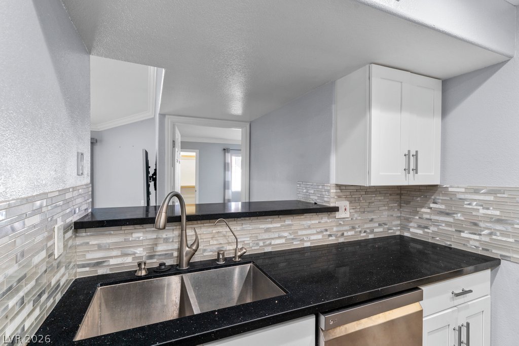 7885 West Flamingo Road 1053 Property Photo 18