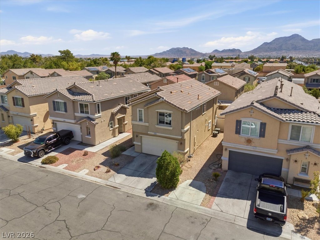 1620 Legato Falls Street Property Photo 7