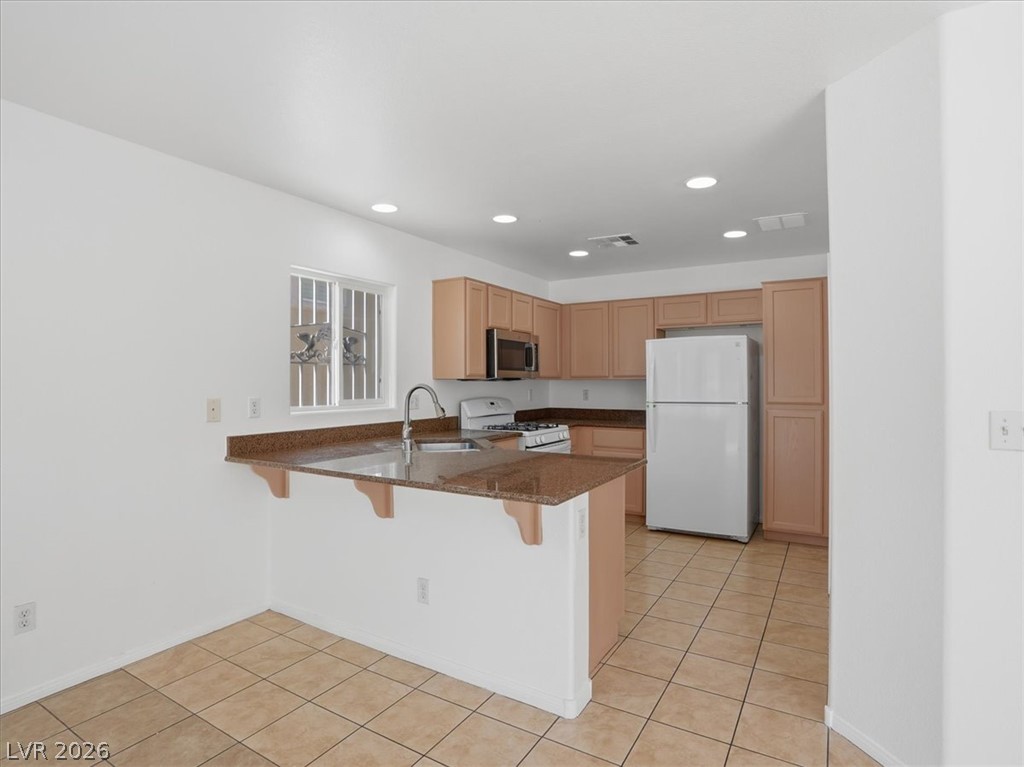 1620 Legato Falls Street Property Photo 17