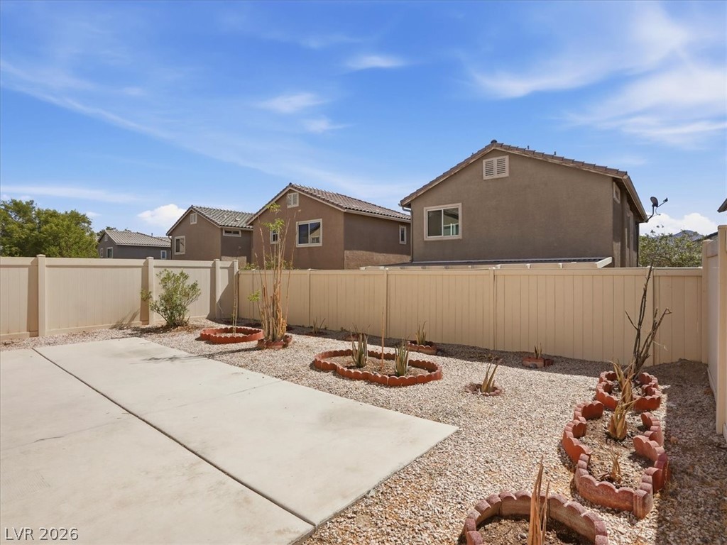 1620 Legato Falls Street Property Photo 26