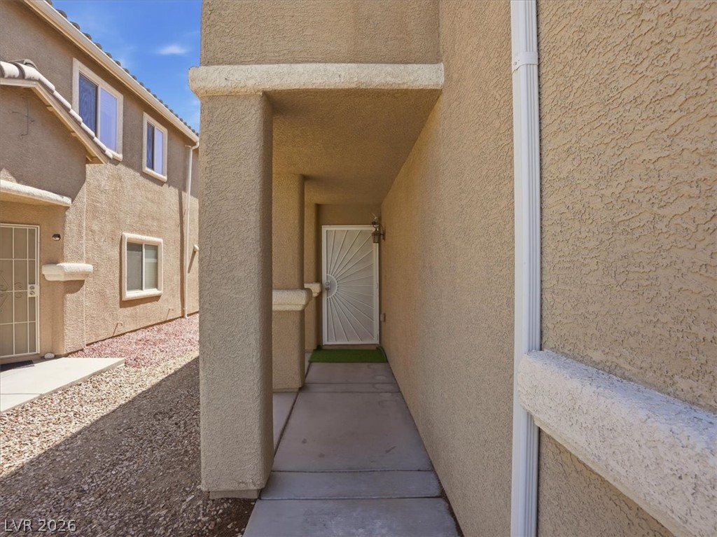 1620 Legato Falls Street Property Photo 30