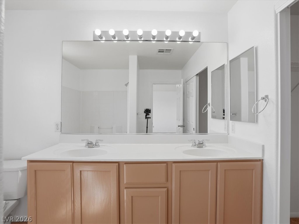 1620 Legato Falls Street Property Photo 34
