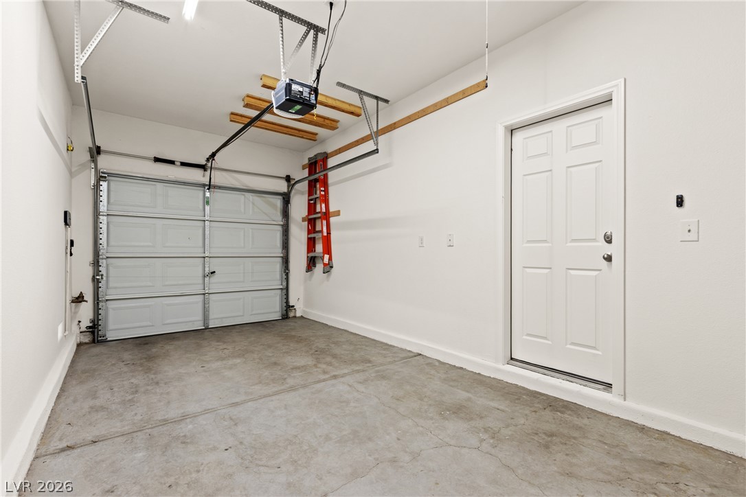 1137 Village Crossing Lane Property Photo 32