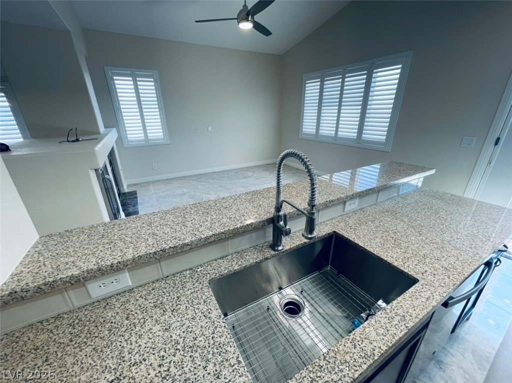 1855 Desert Forest Way Property Photo 10