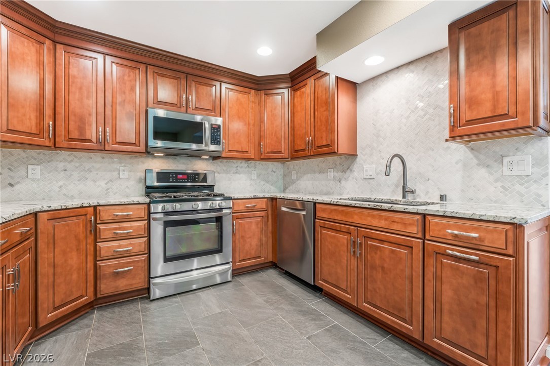 3637 Rainy River Road Property Photo 12