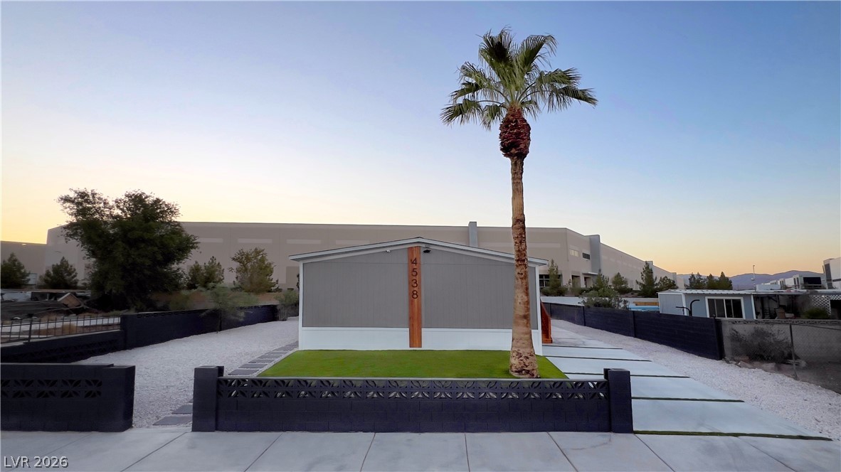 4538 Crystal Peak Drive Property Photo 17