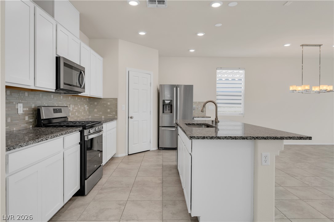 8755 Rio Andir Avenue Property Photo 8