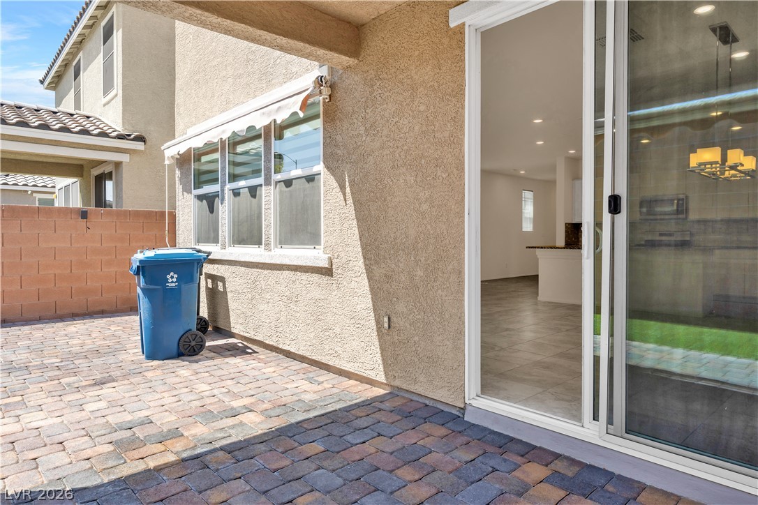 8755 Rio Andir Avenue Property Photo 14