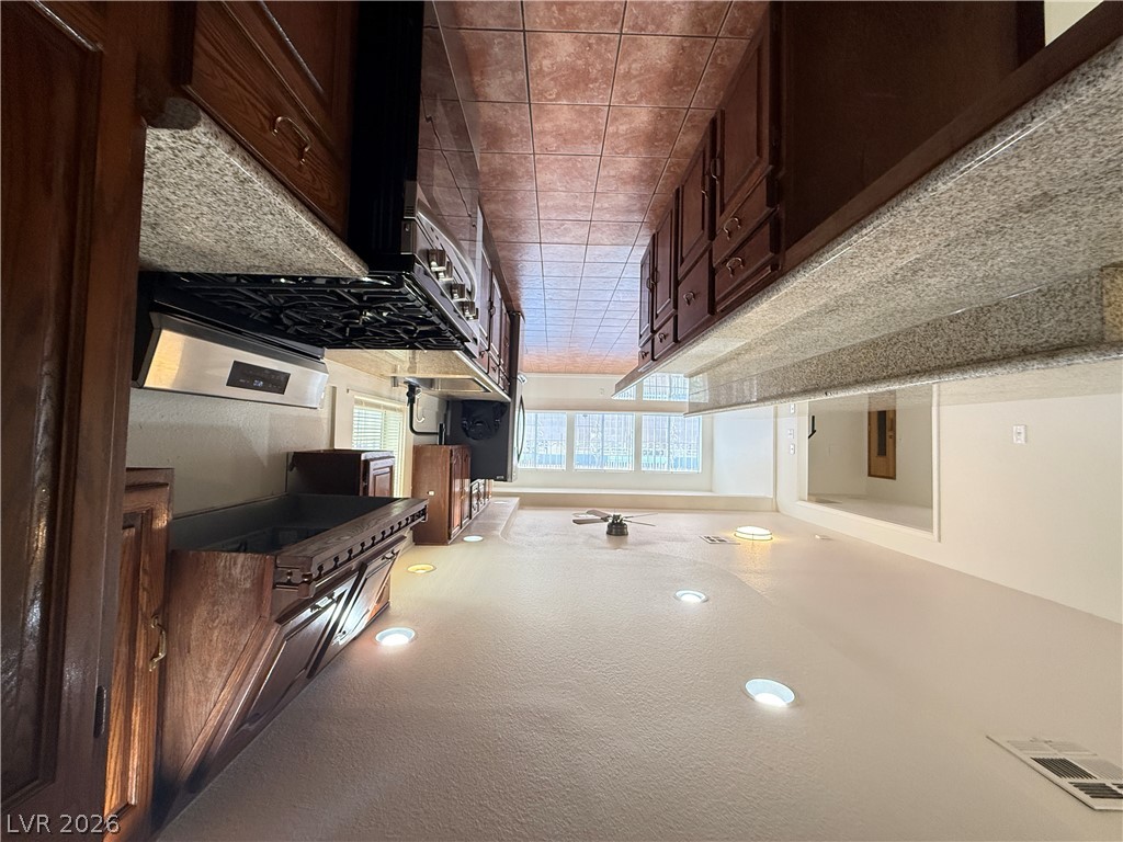 7227 Limestone Road Property Photo 8