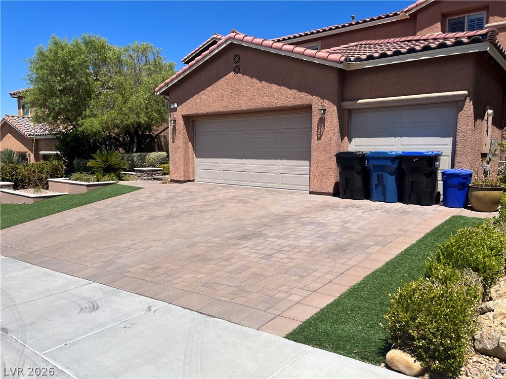 892 White Sparrow Street Property Photo 1