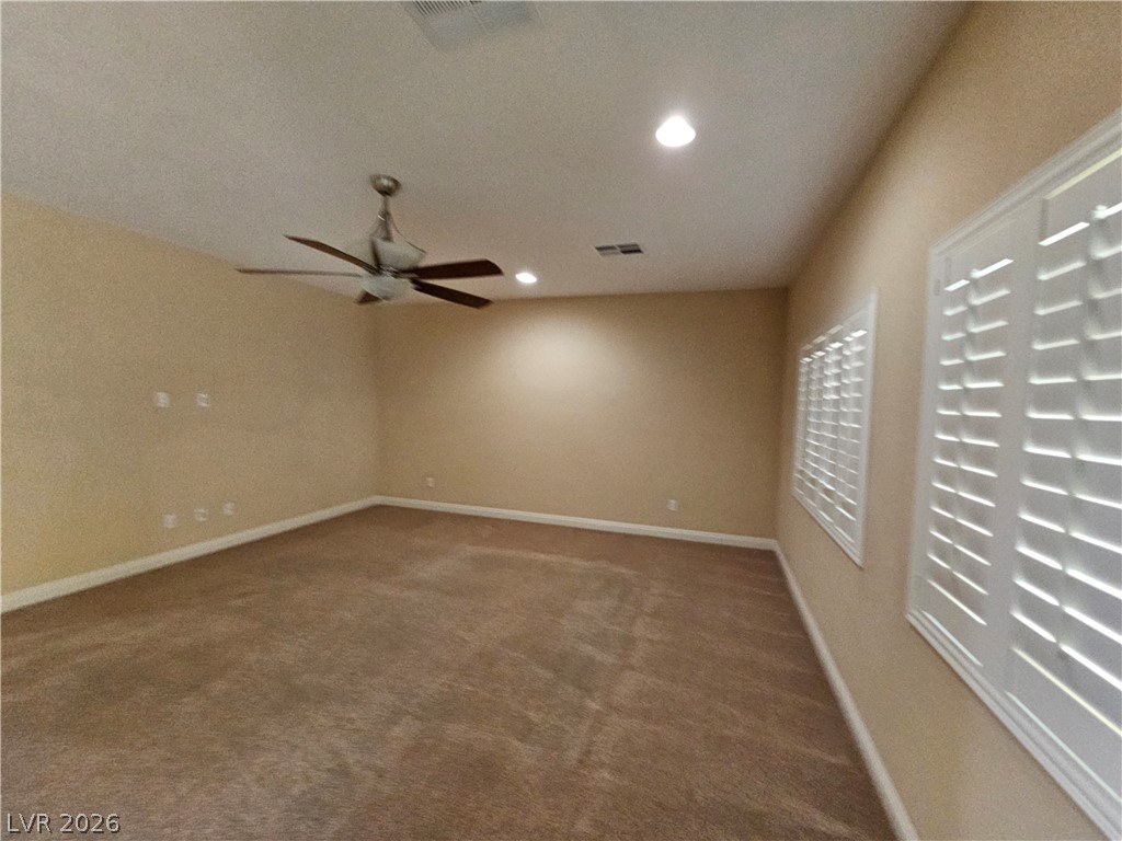 892 White Sparrow Street Property Photo 9