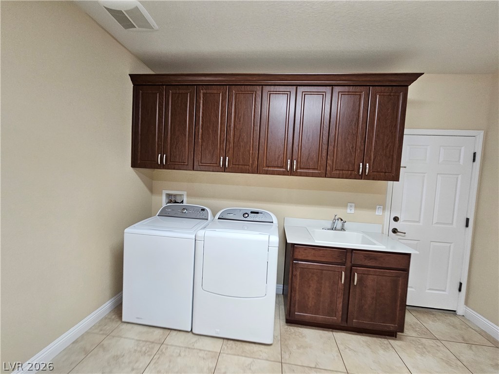 892 White Sparrow Street Property Photo 18