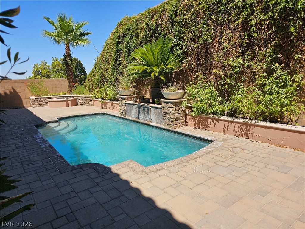 892 White Sparrow Street Property Photo 29