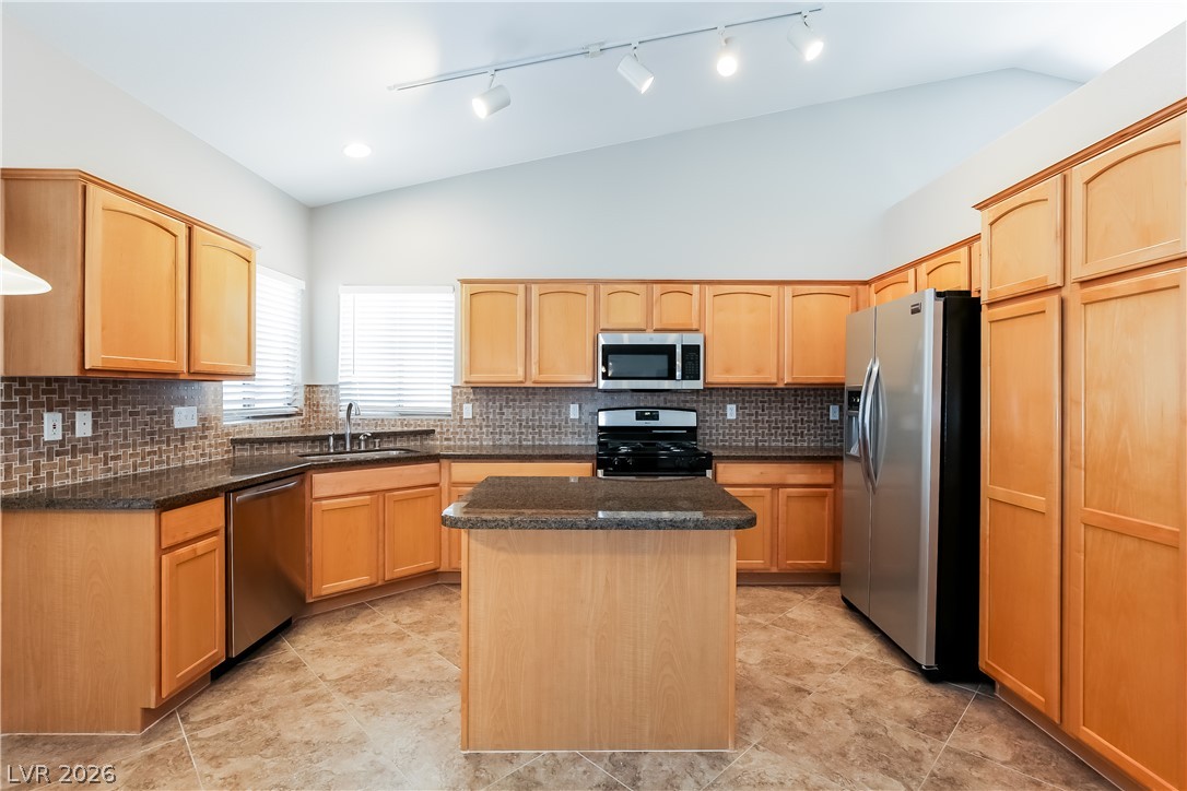 7549 Trickling Wash Drive Property Photo 4